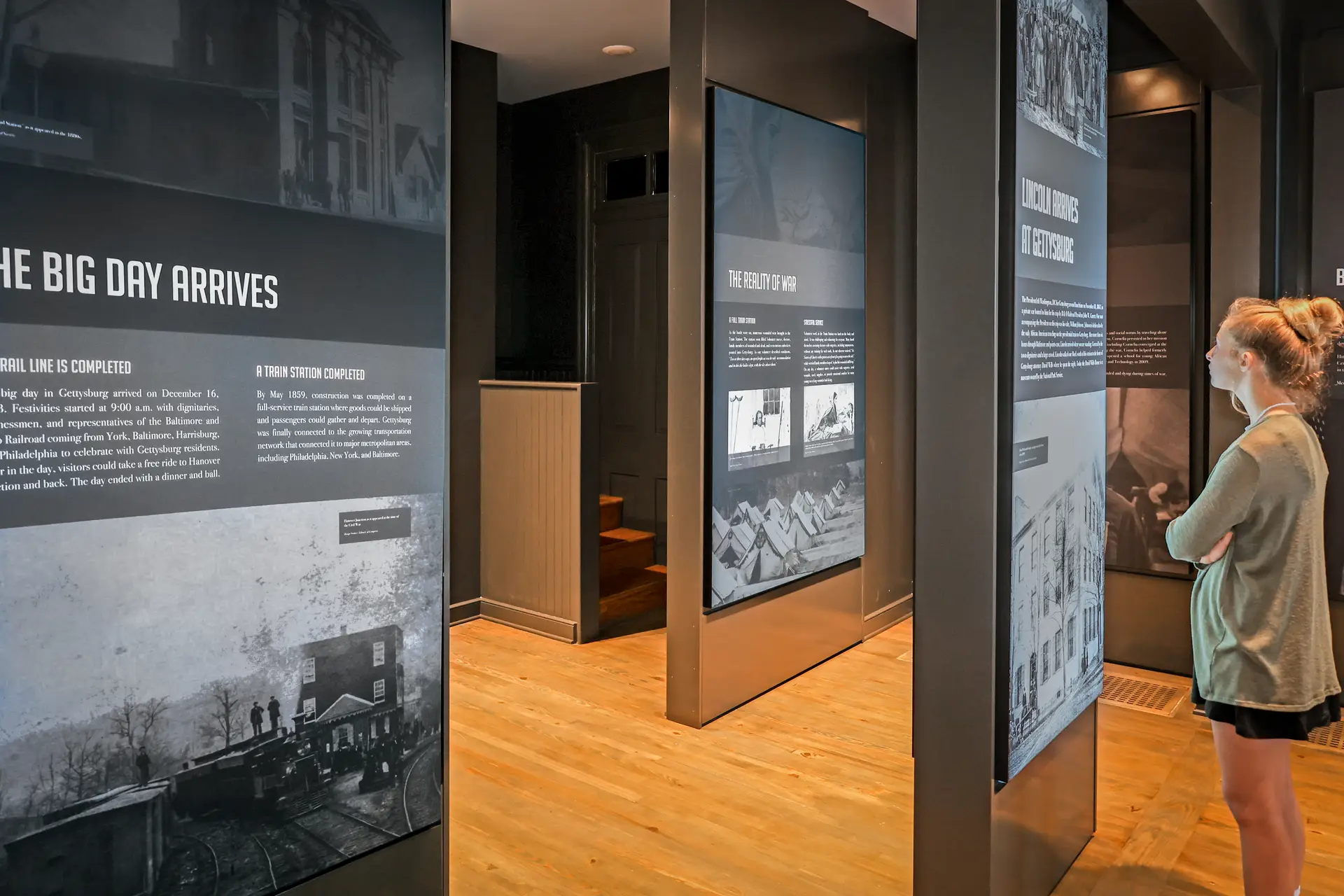 A self-guided tour through exhibits at the Gettysburg Lincoln Train Museum