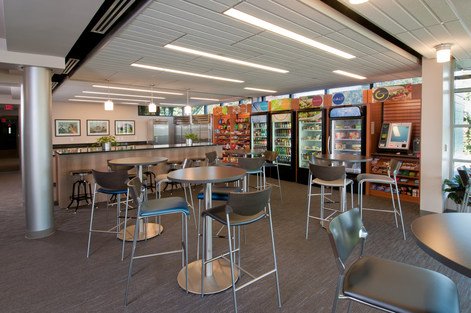 Healthy-menu food service and dining spaces at Harsco Corporation headquarters