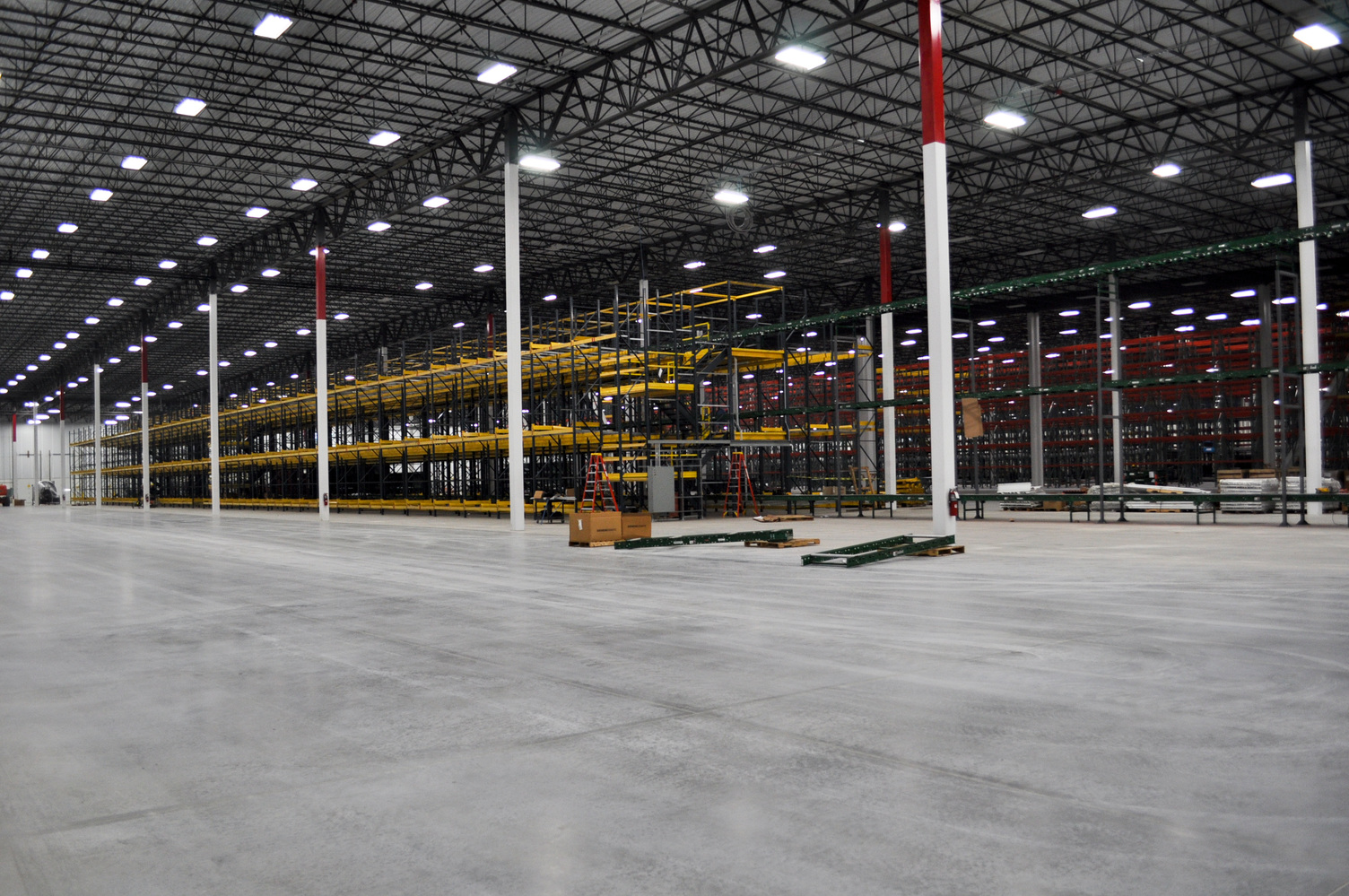 603,000 sf distribution facility designed by Warehaus