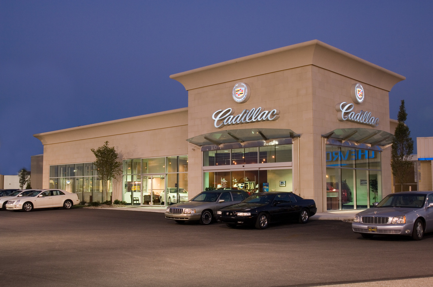 apple_cadillac_2004_013705-of-00
