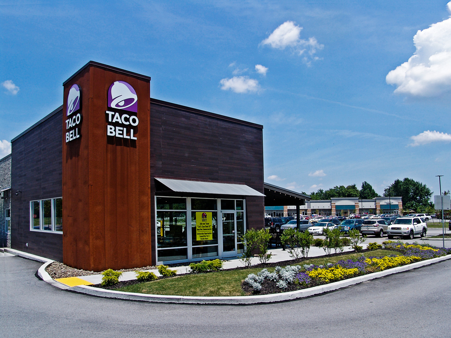 lincoln-commons_taco-bell_2